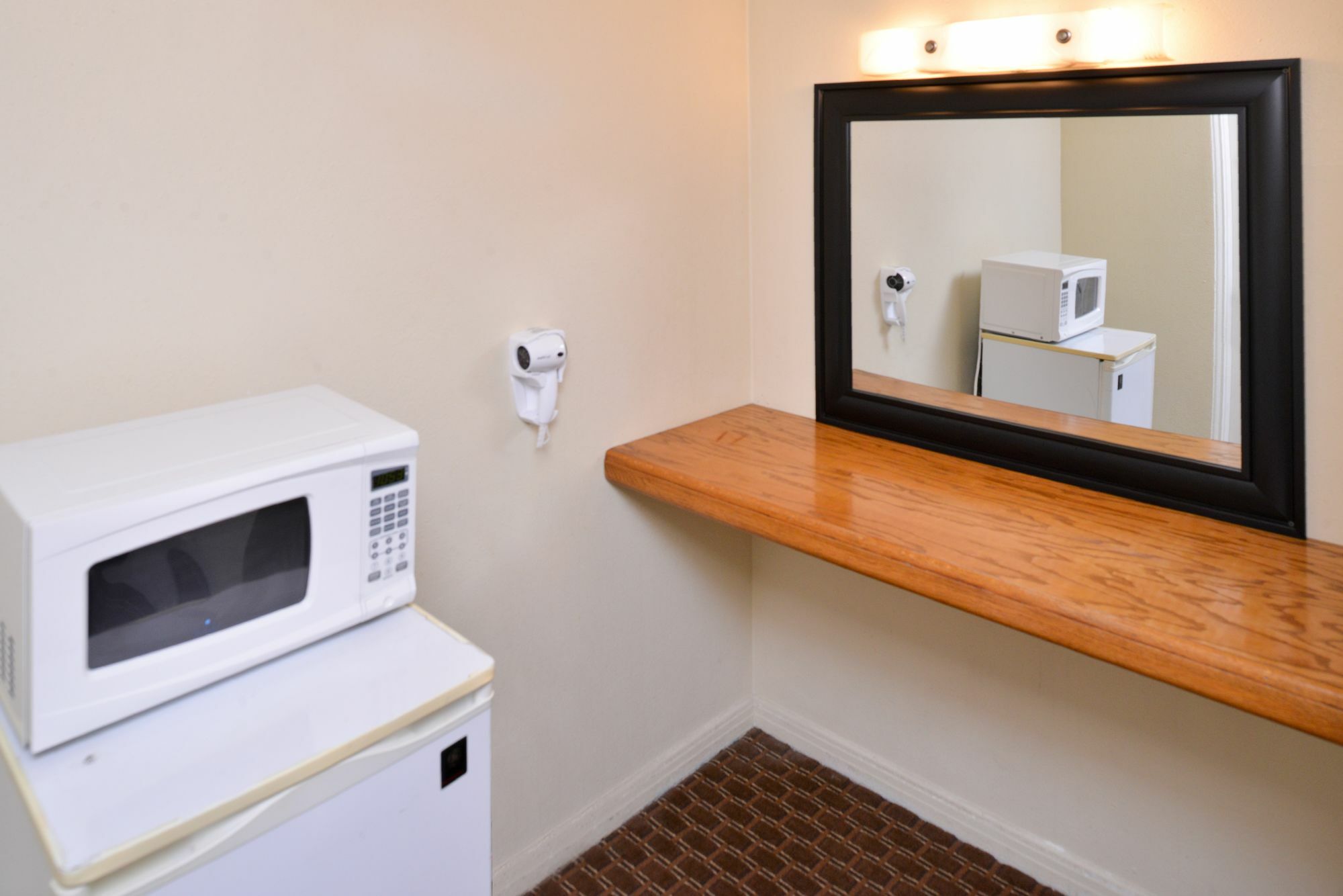 Travelodge By Wyndham Eugene Downtown/University Of Oregon Luaran gambar